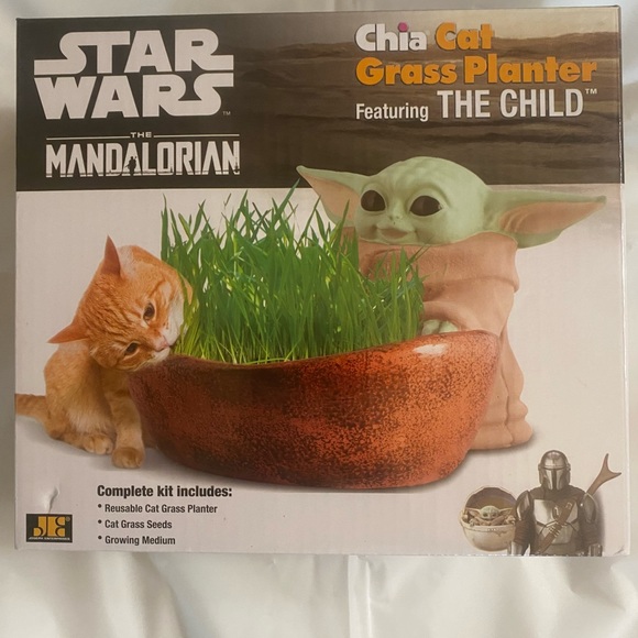 Star Wars Other - Star Wars The Mandalorian Chia Pet